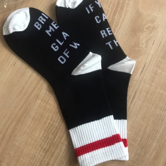 Bring me a Glass of wine socks - Picture 2 of 3